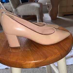 TARYN ROSE Madeline Nude Block Heel Pumps SIZE 5 Leather soft career all day